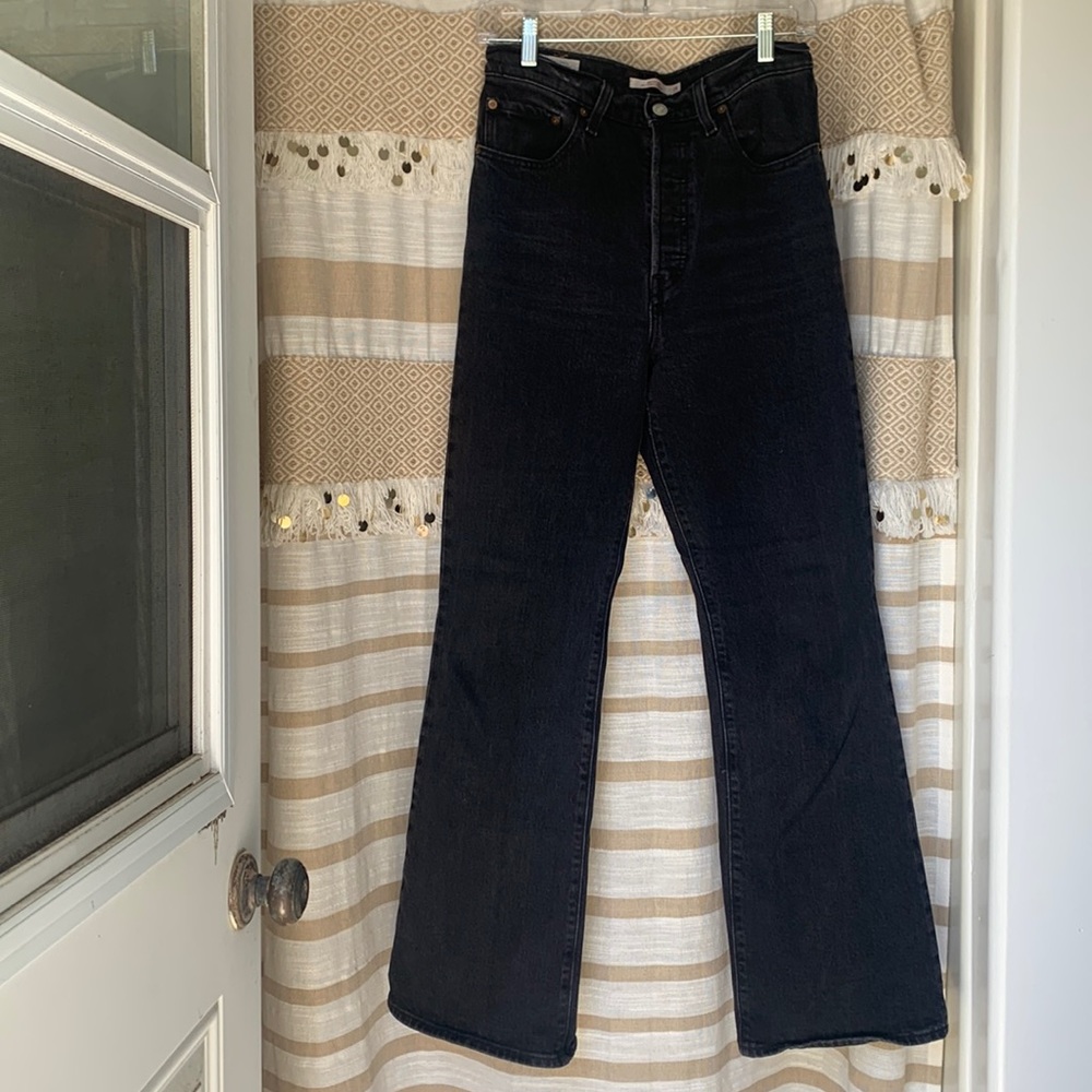 Levi’s ribcage bootcut jeans
